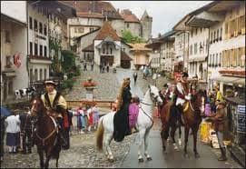 Les comtes de Gruyères, dont l’histoire est liée à celle du village.