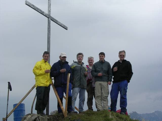 La croix de la Dent du Bourgo, à 1909 m