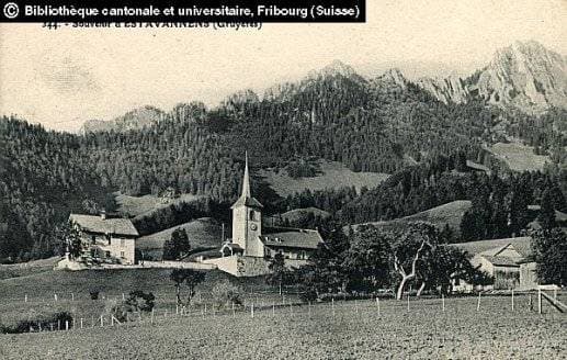 L'église et la cure (vers 1950).