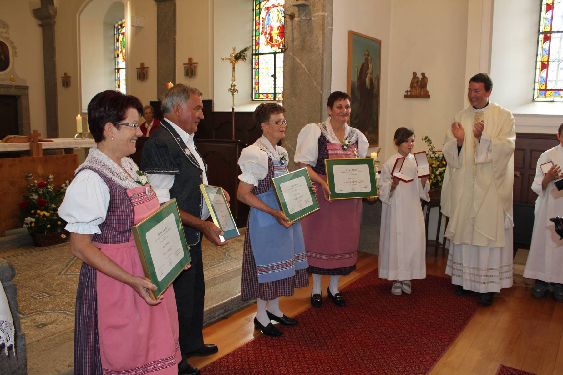 Remise des quatre médailles Bene Merenti de 2011.